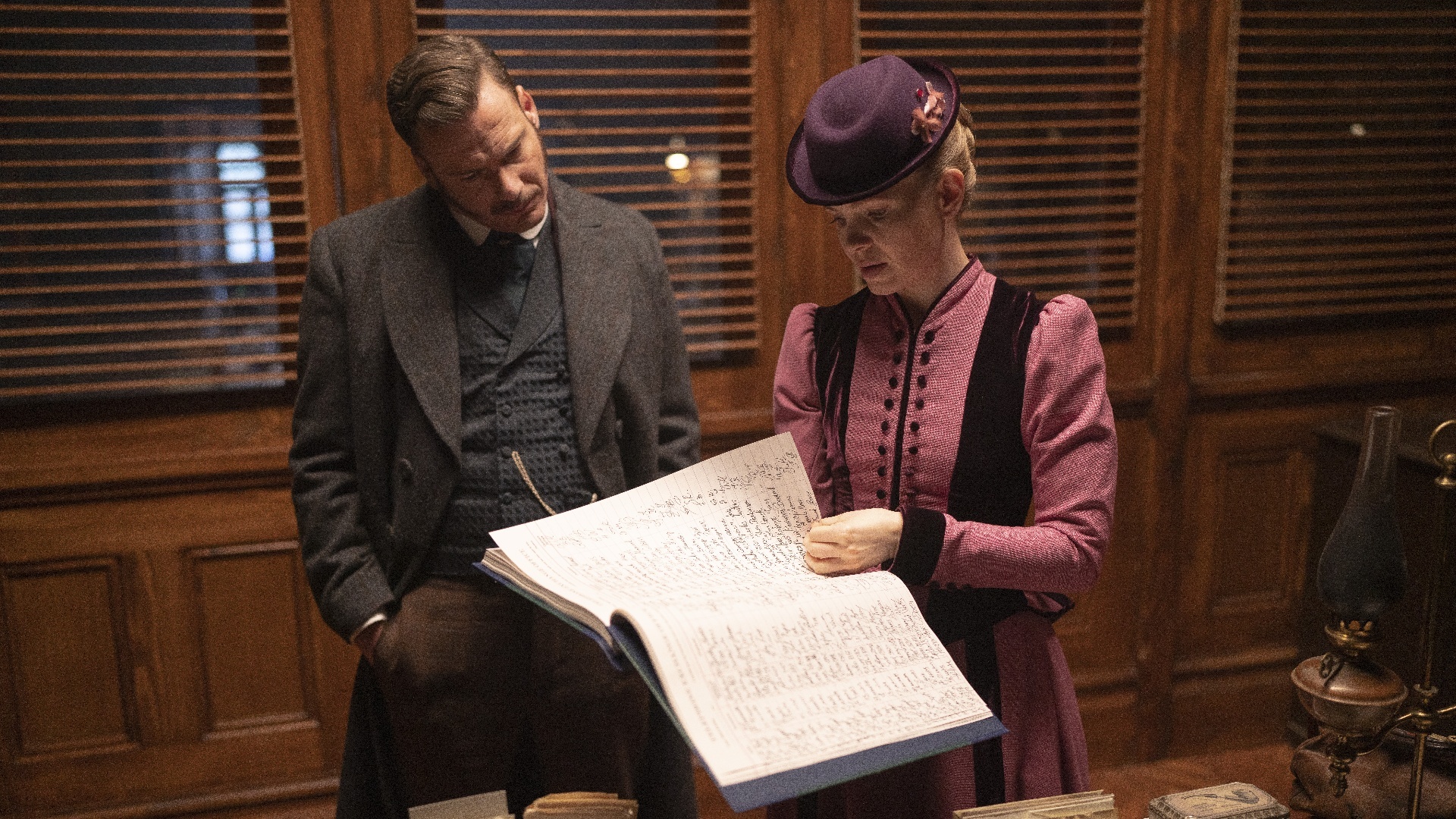 Miss Scarlet & the Duke : O Chamado