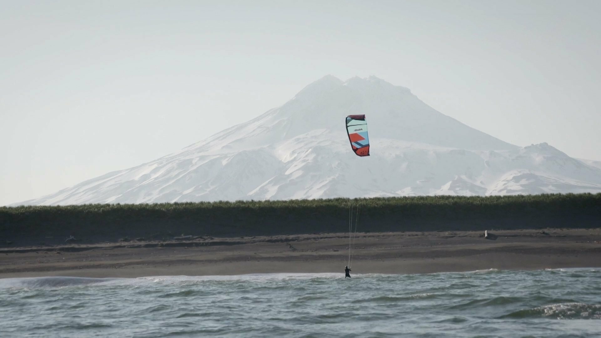 O Mundo Inexplorado : Surfe e Kitesurfe em Kamchatka
