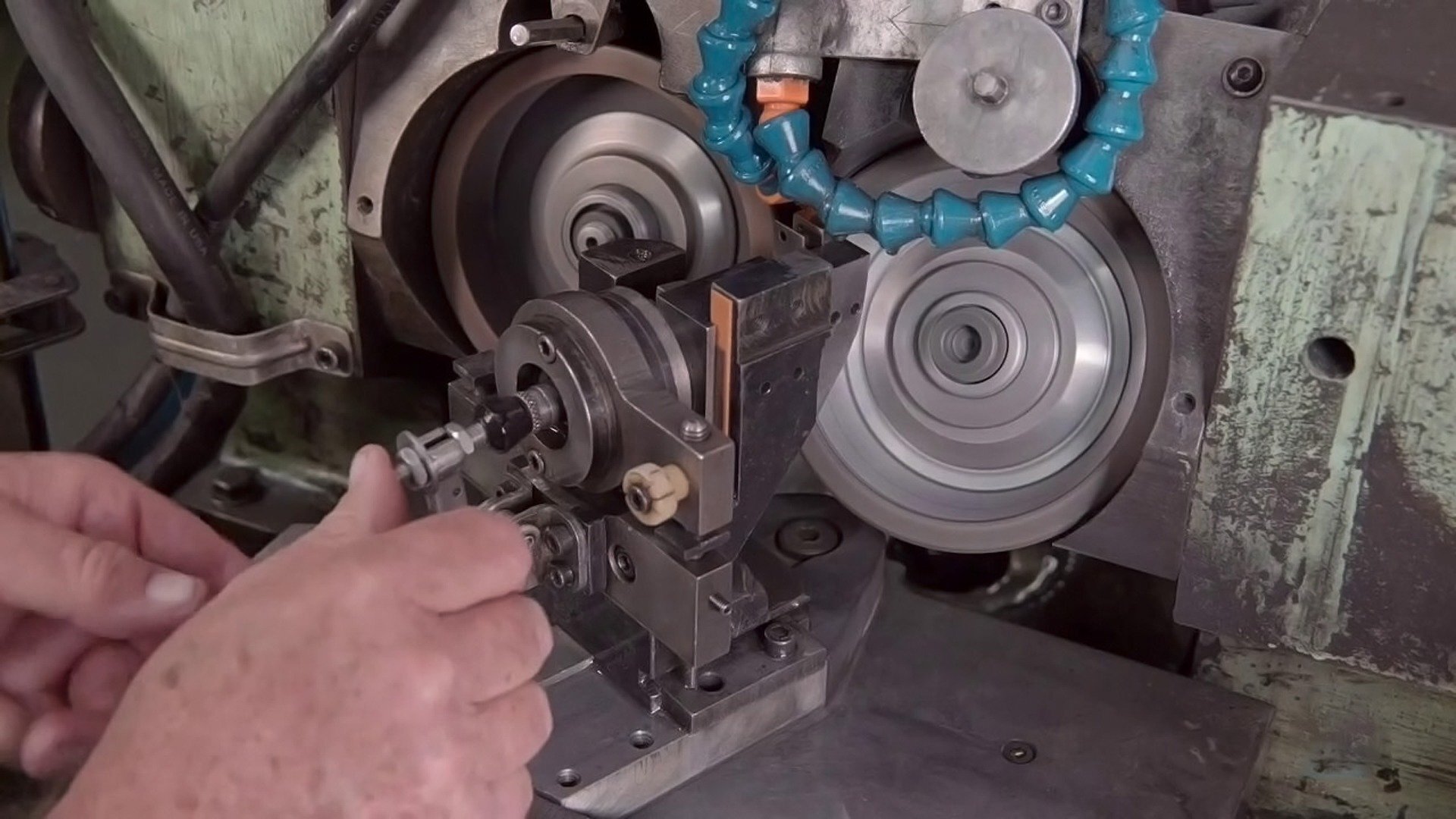 O Segredo das Coisas : Esquifes, Molas de Compressão e...