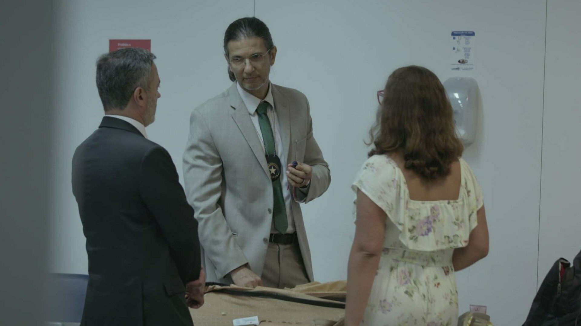 Aeroporto - Área Restrita : Fechado para Pousos