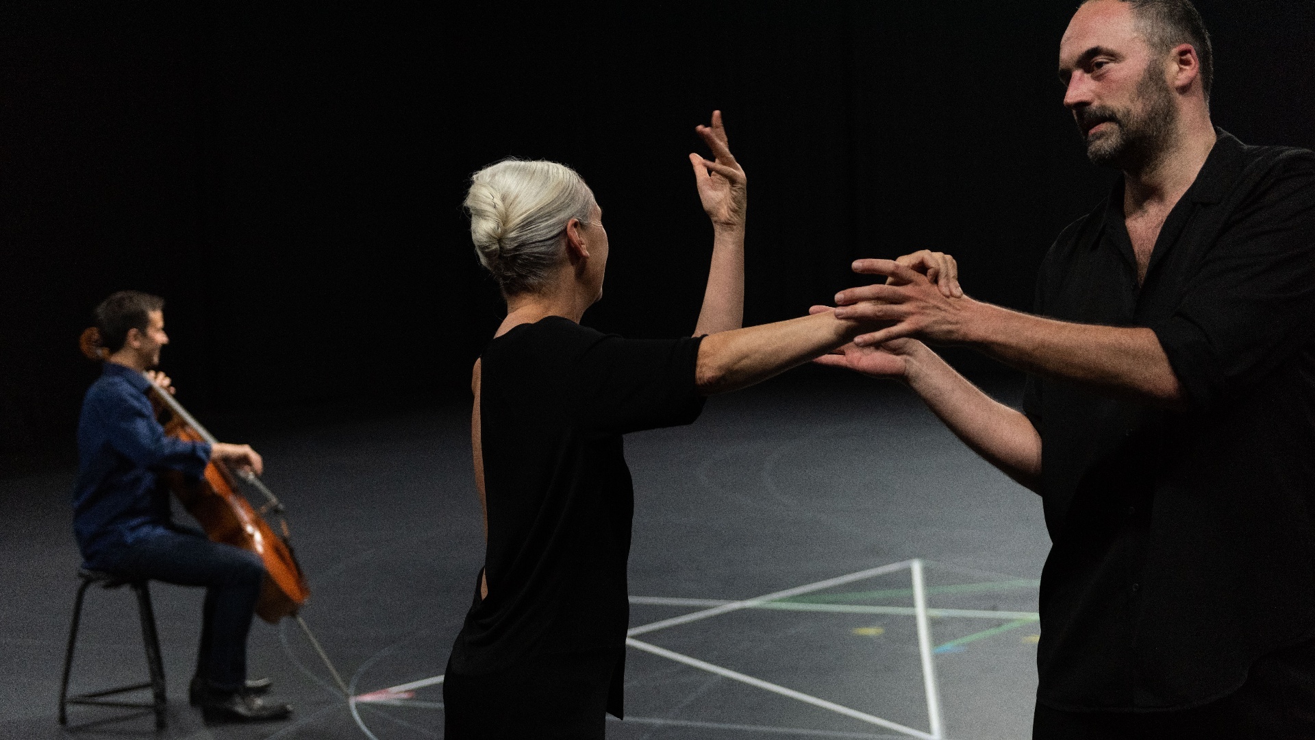 As Suítes de Bach de Acordo com Anne Keersmaeker