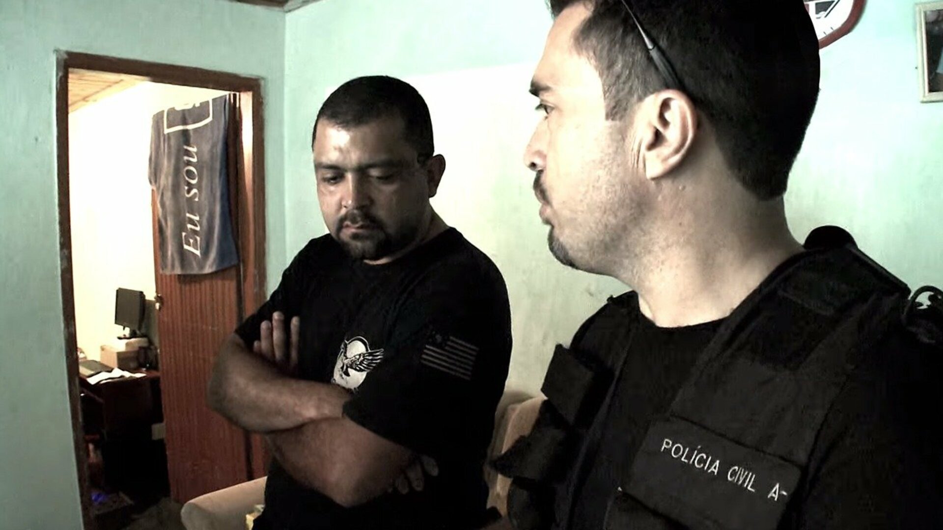 Operação Policial : Mandados de Prisão
