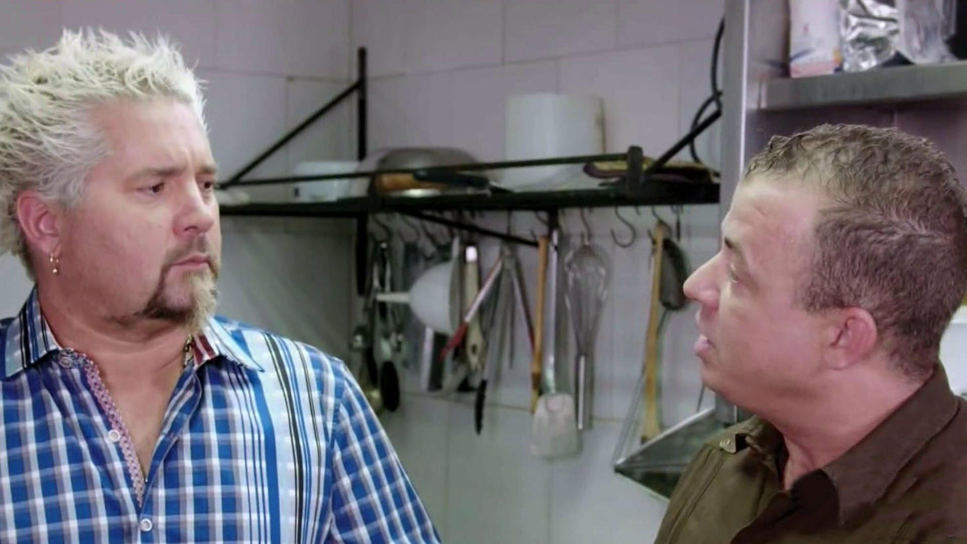 Lanchonetes Clássicas com Guy Fieri : Passeando em Cuba