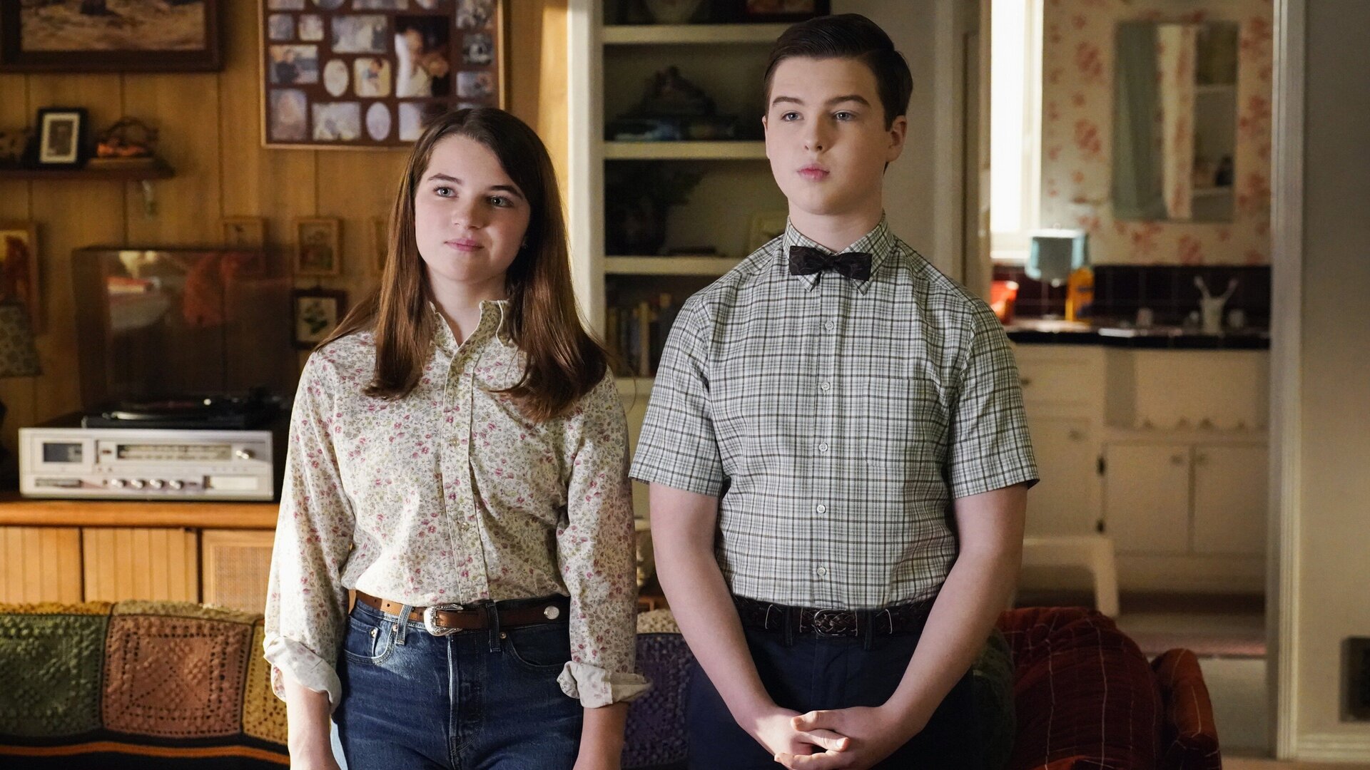 Young Sheldon : A New Weather Girl and a Stay-at-Home Coddler