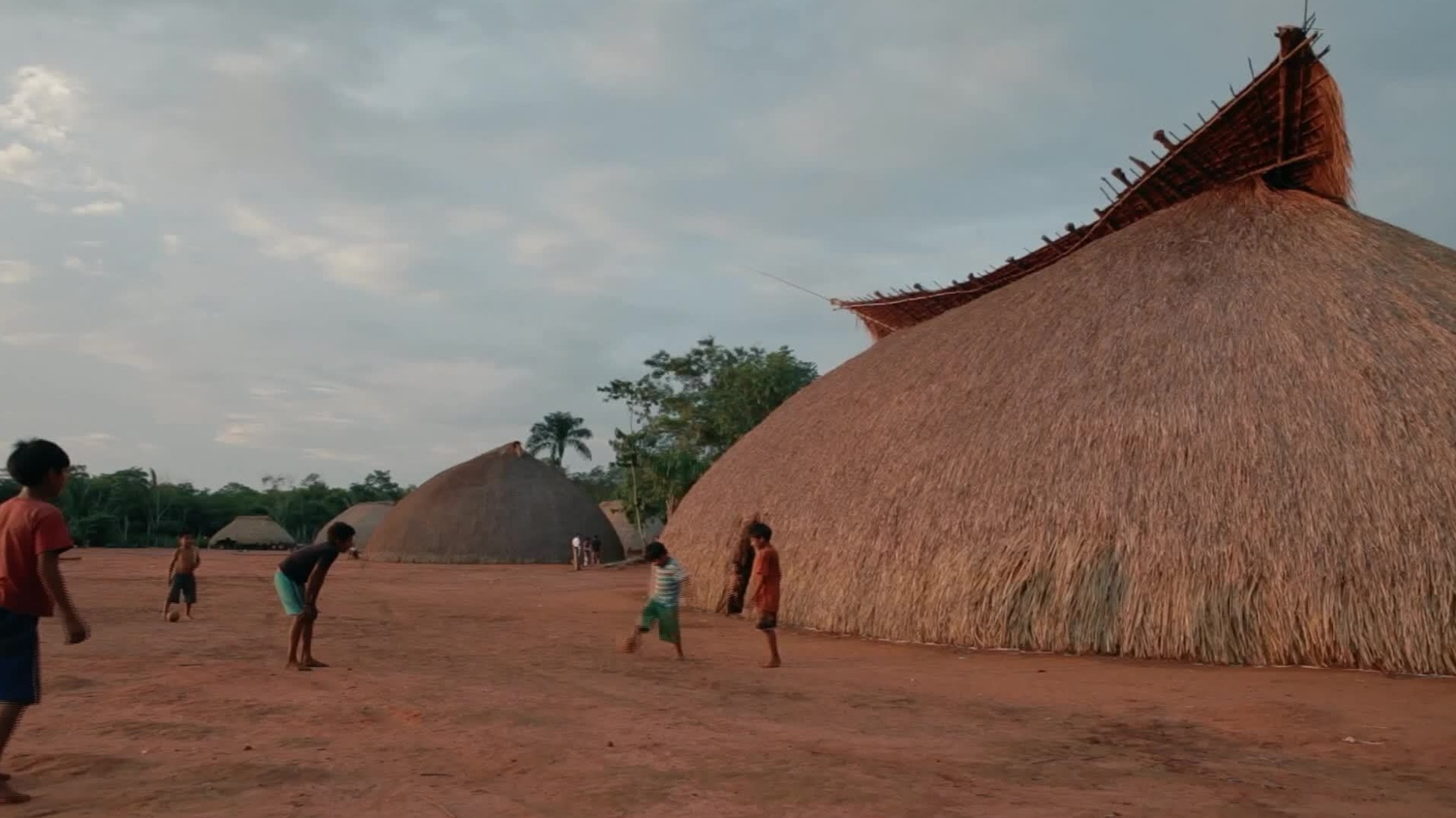 Amazônia: Novas Histórias : Povos Originários