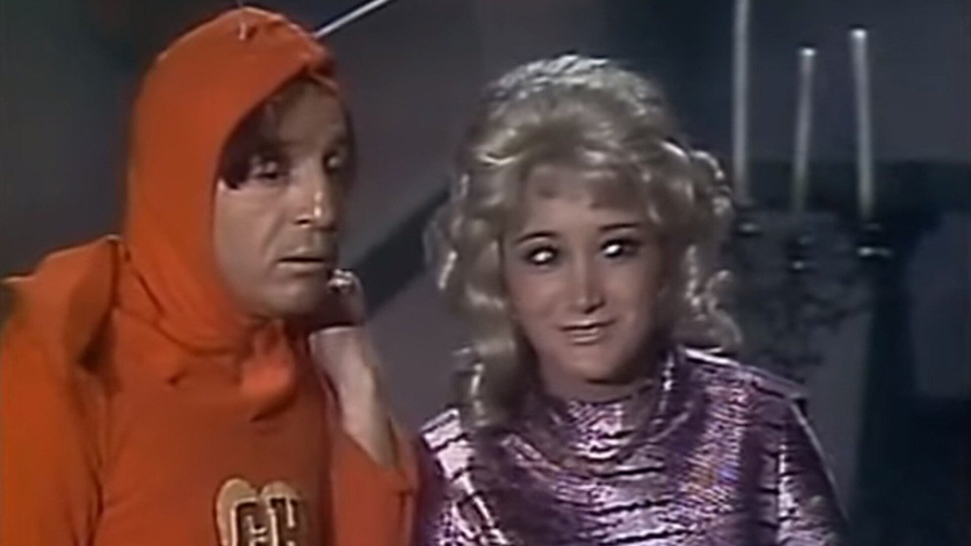 Chapolin : A Fronteira; Os Fantasmas; Um...