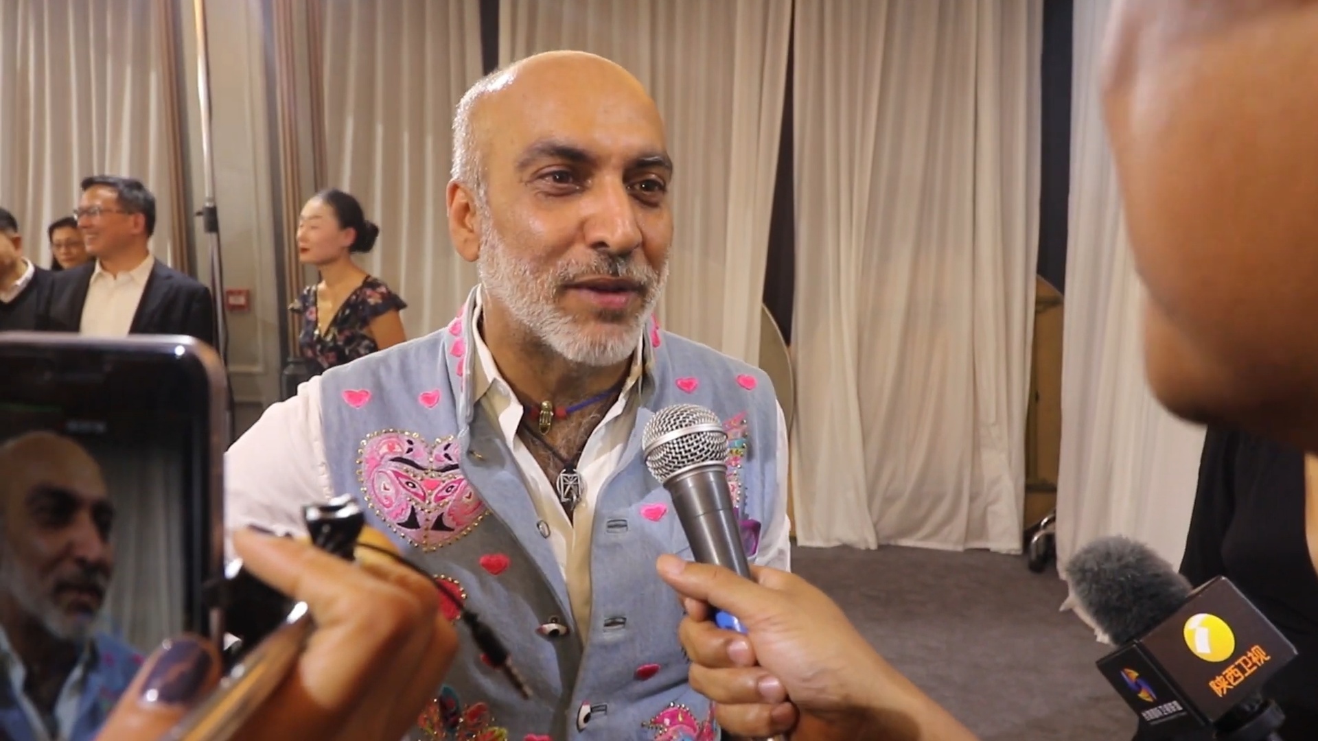 Designers at Work : Manish Arora