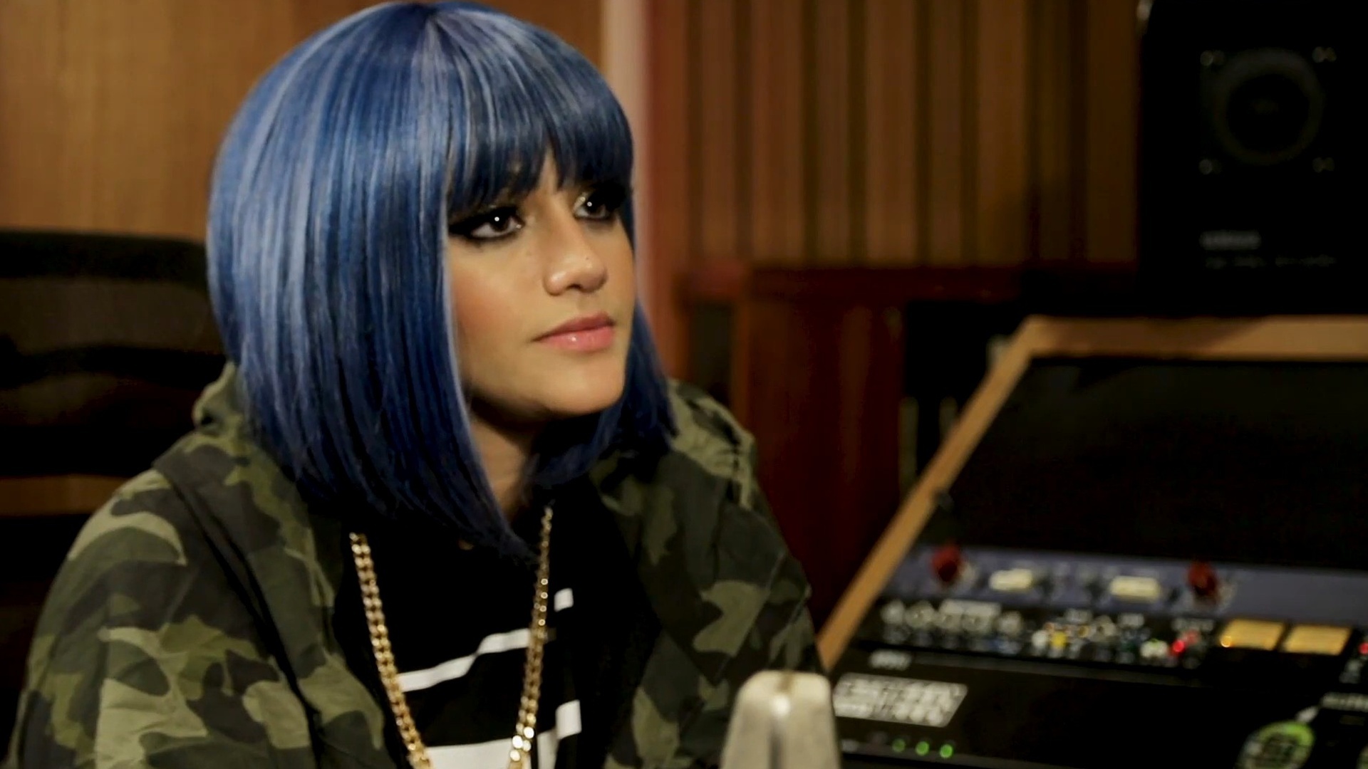 Rap Box : Azzy