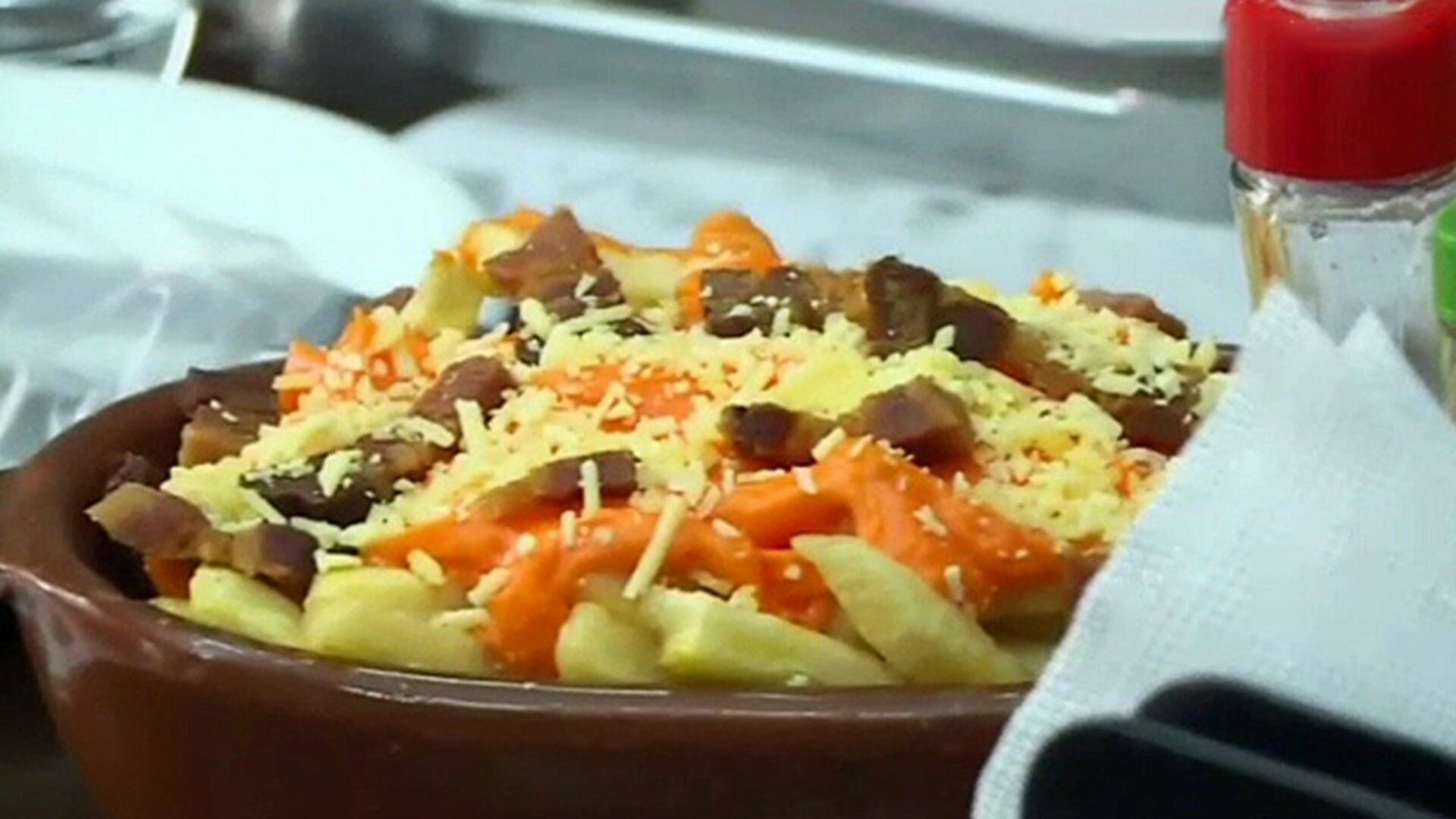 Pesadelo na Cozinha : Saia do Padre