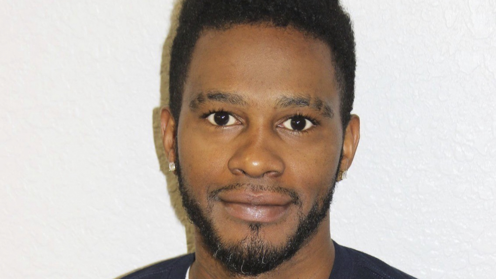 Lobo em Pele de Cordeiro : O Carrasco