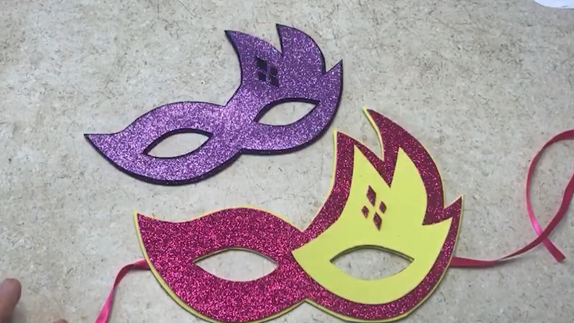 Como Fazer Artesanato : Máscara de Carnaval