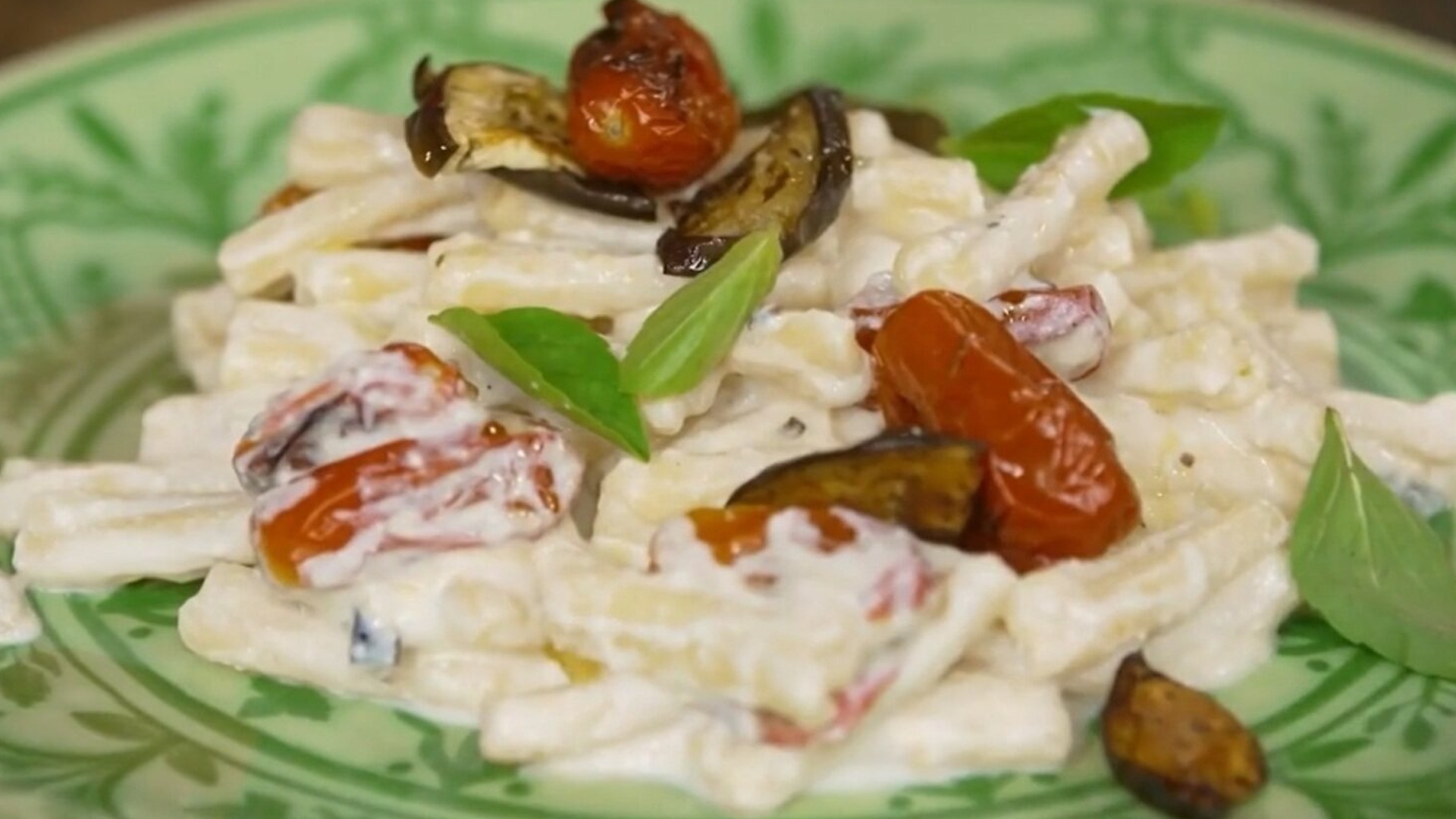 Cozinha Prática com Rita Lobo : Macarrão com Berinjela, Tomate e Ricota