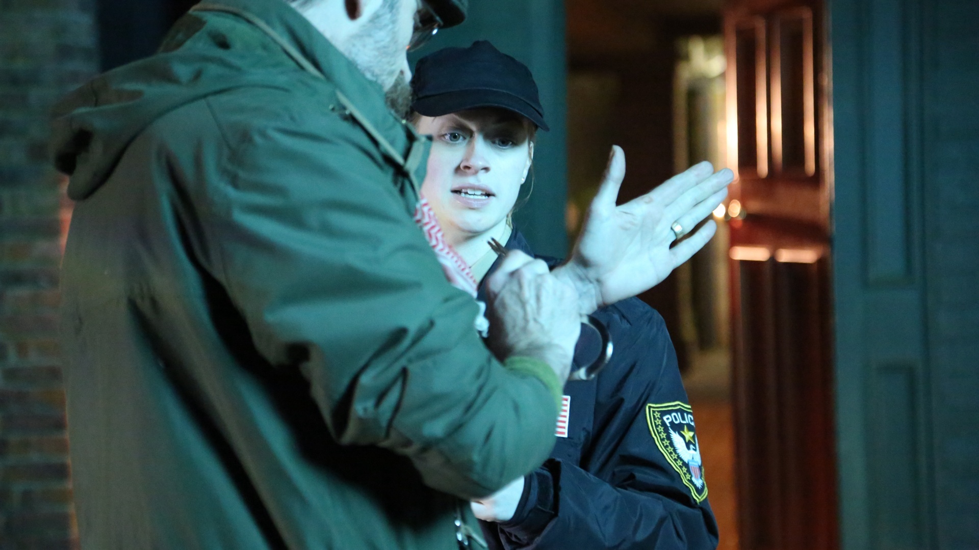 Lobo em Pele de Cordeiro : Ele Não Devia Estar Aqui