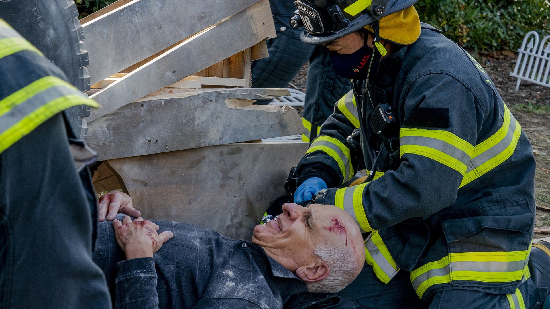 9-1-1 : There Goes the Neighborhood