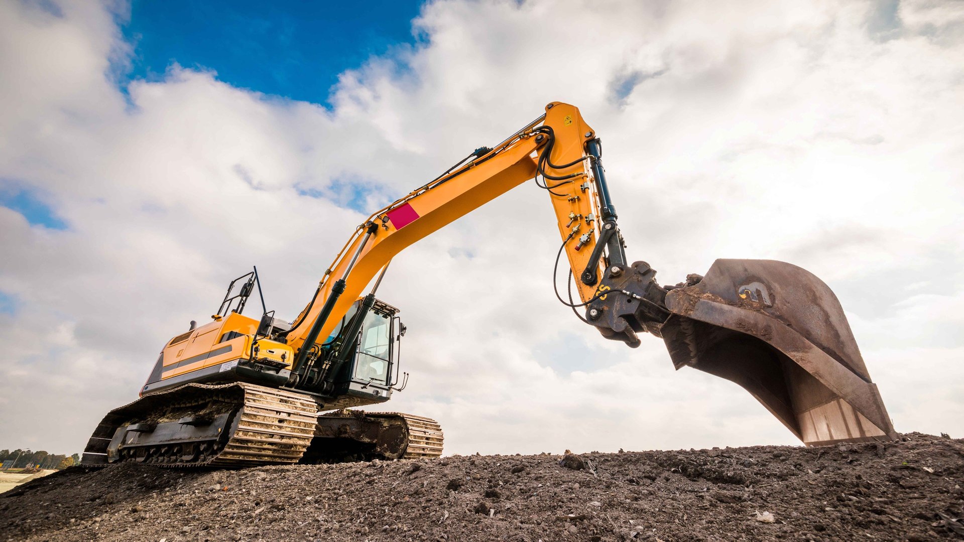Ultra Heavy Machinery