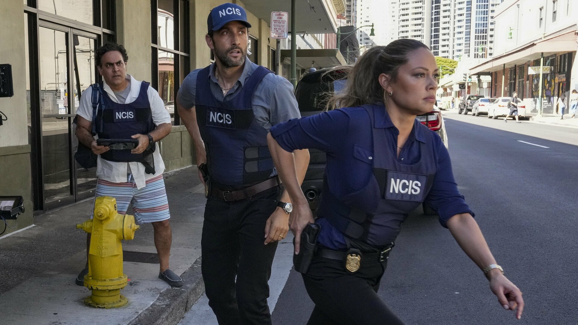 NCIS: Hawai'i : Boom