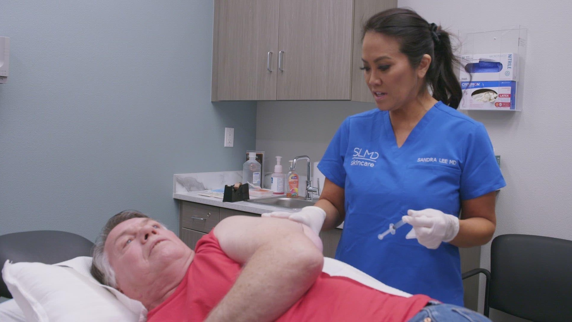 Dr. Pimple Popper: Breaking Out