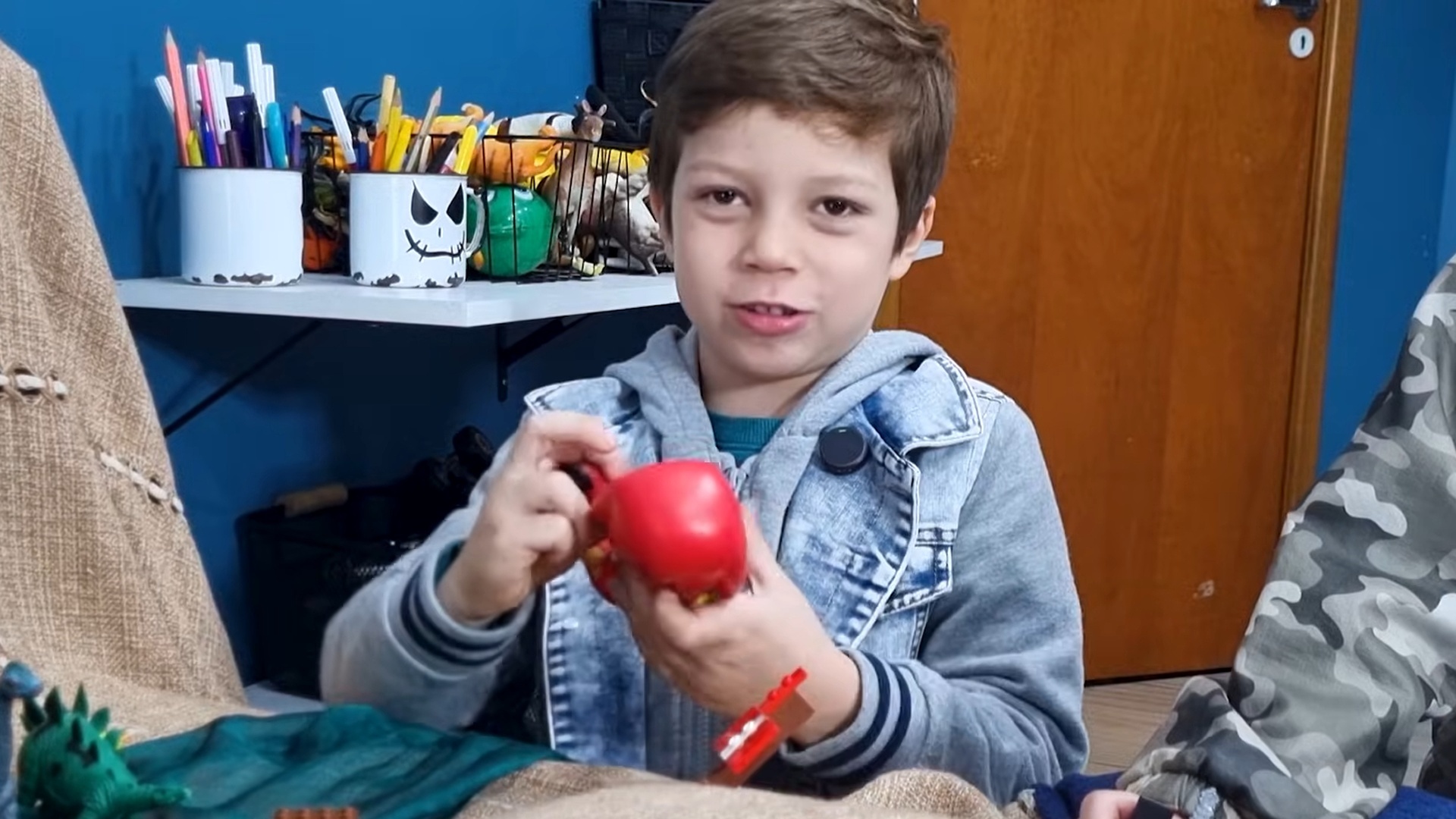 Brincando com Caetano e Vicente : T1 EP11 - Resgate dos Ovos Perdidos
