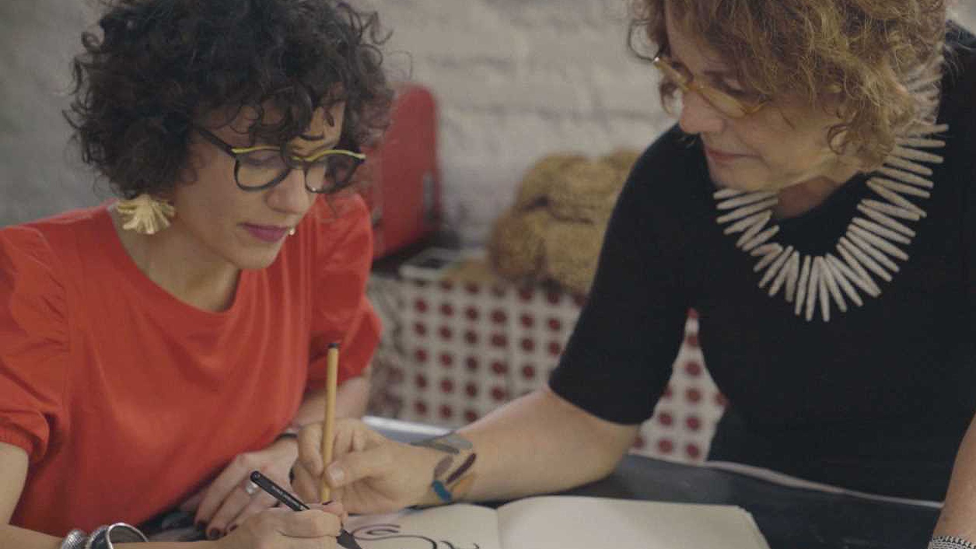 Designers do Brasil : Bete Paes e Joana Lira