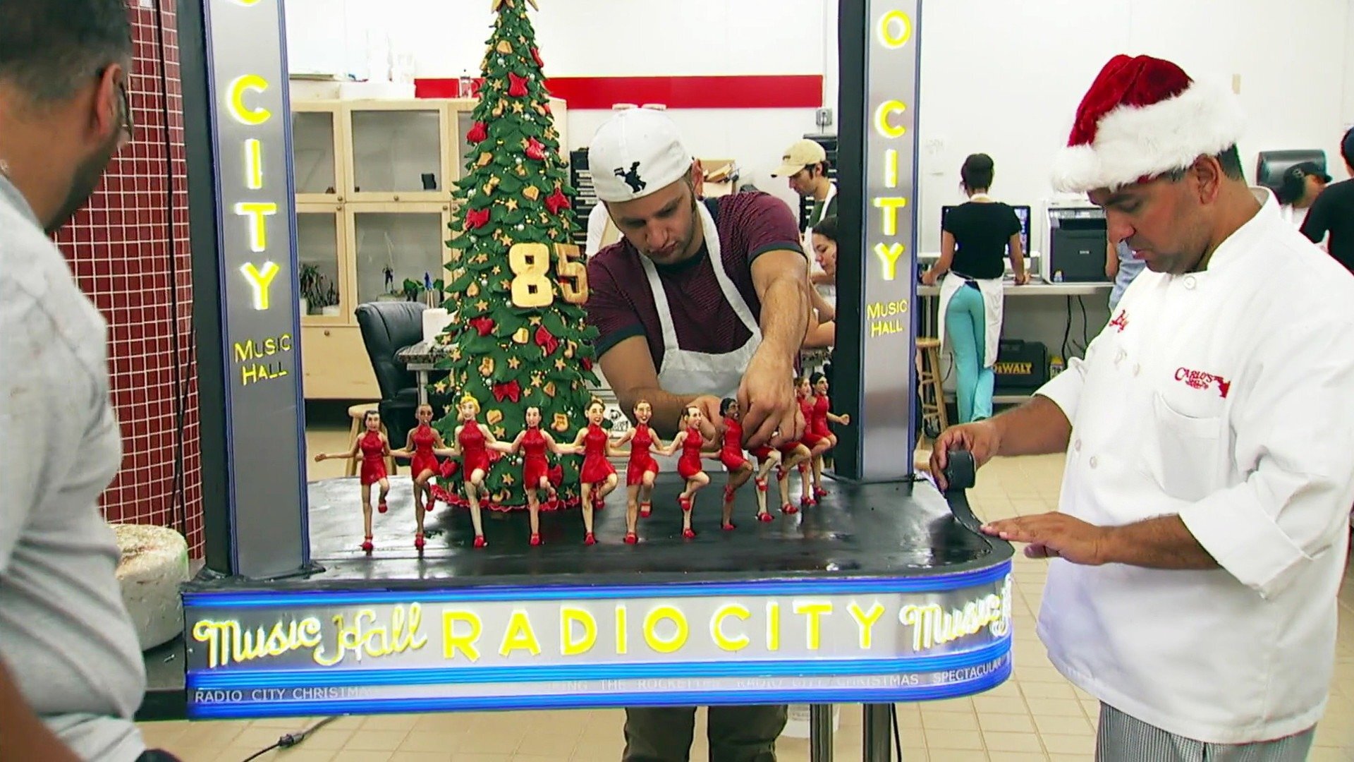 Cake Boss : 85 Anos