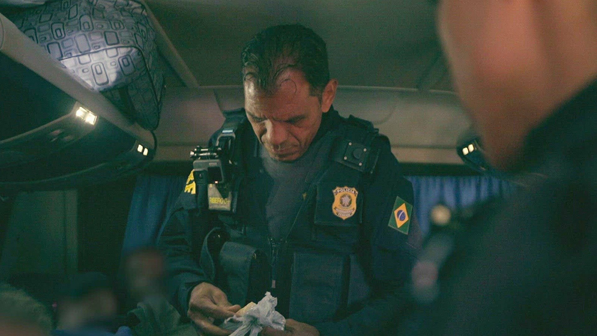 Operação Fronteira - Brasil : Documento Falso