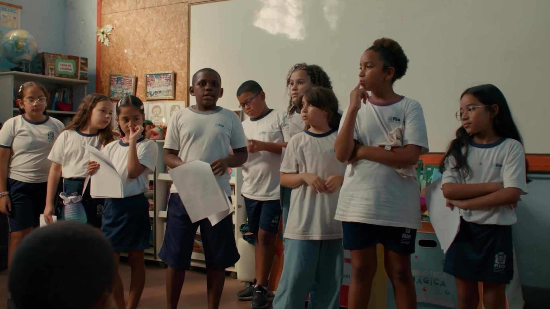 Desafio nas Escolas : Apresentação de Teatro - EM...