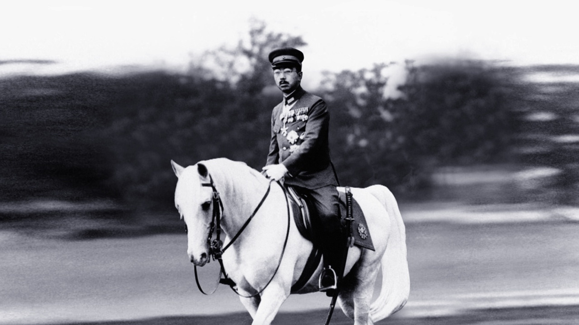 O Século Asiático : O Imperador Militarista do Japão
