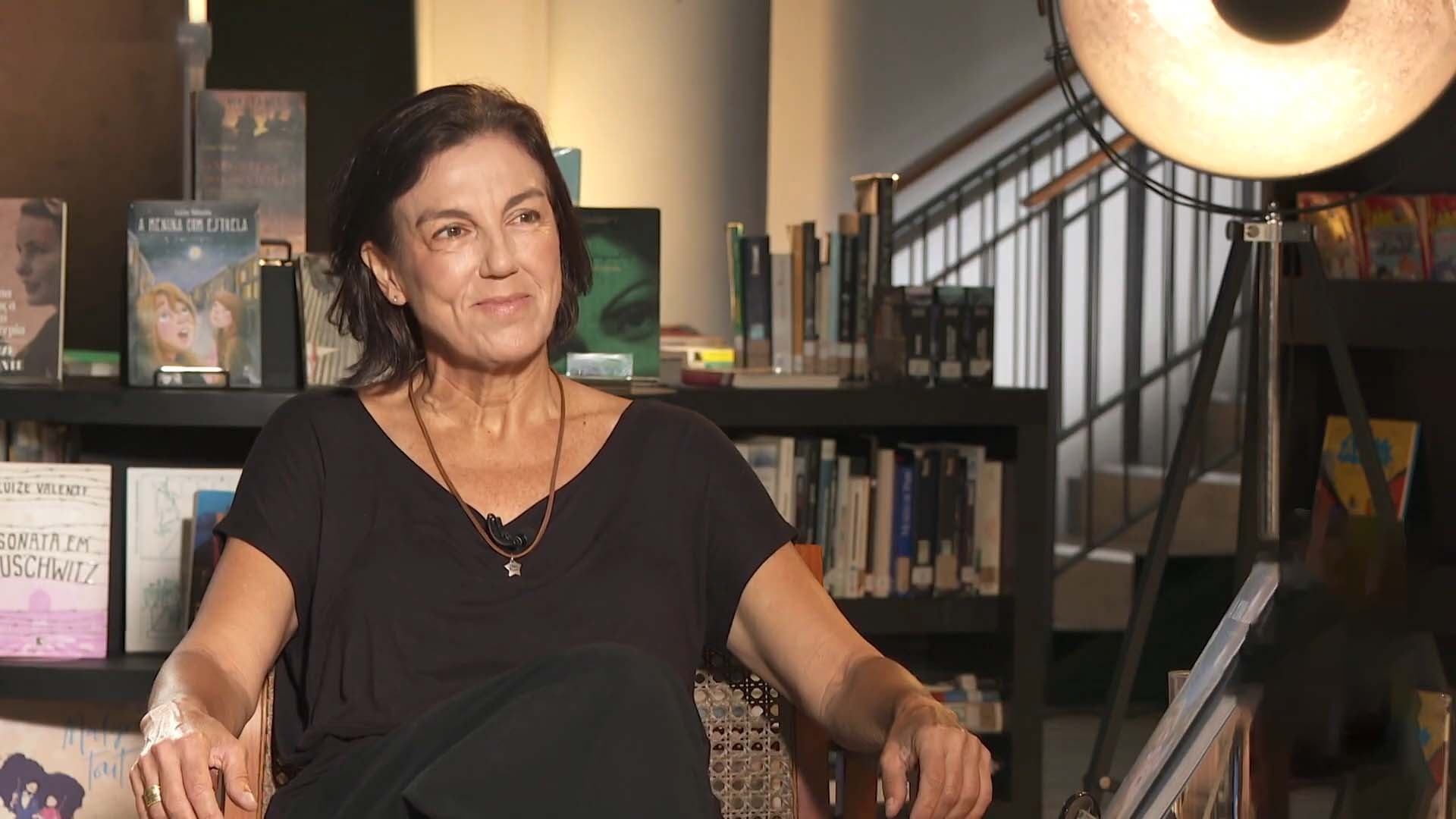 Trilha de Letras : Luize Valente
