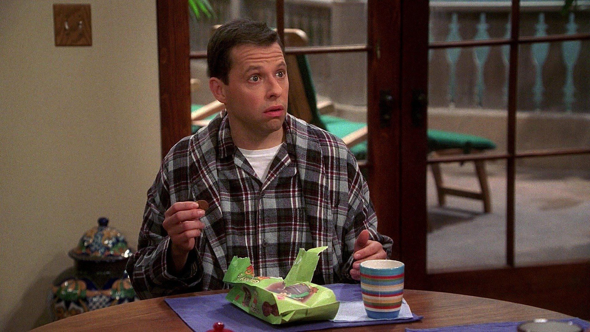 Two and a Half Men : Kinda Like Necrophilia