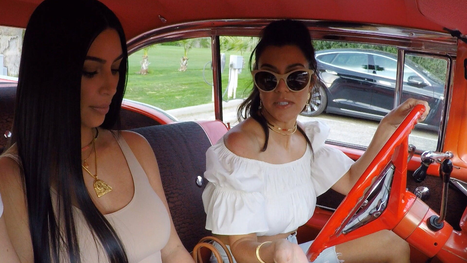 Keeping Up With the Kardashians : Carros Clássicos e Ovos Antigos
