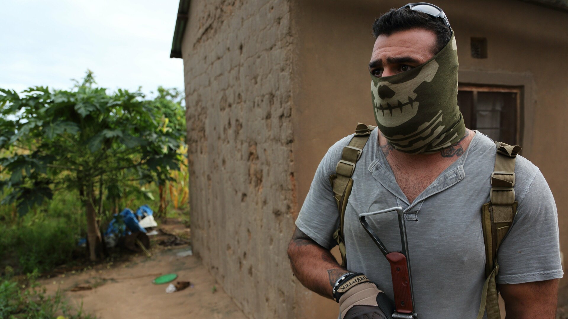 Operação Tanzânia : Uma Arma, um Elefante