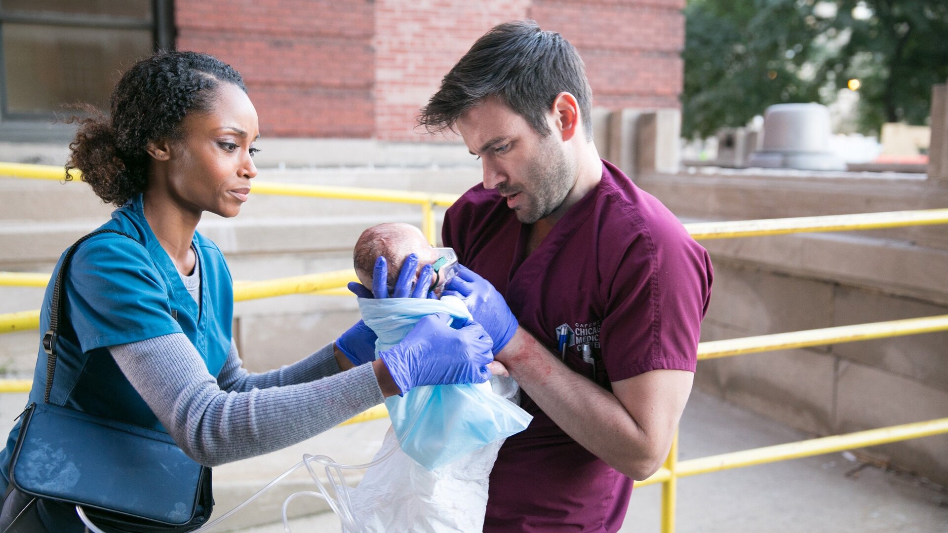 Chicago Med : Inhaled Nitric Oxide