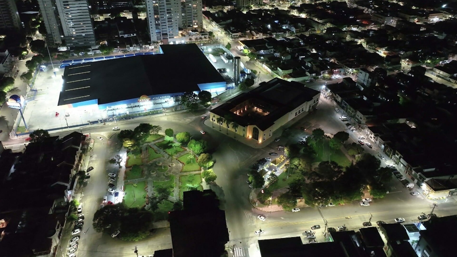 Brasil Visto de Cima à Noite : Belém