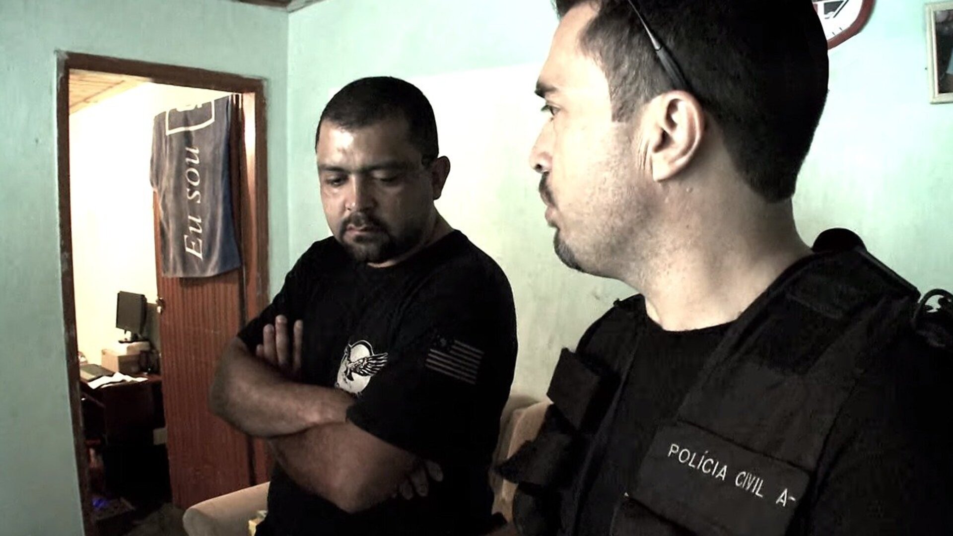 Operação Policial : Mandados de Prisão