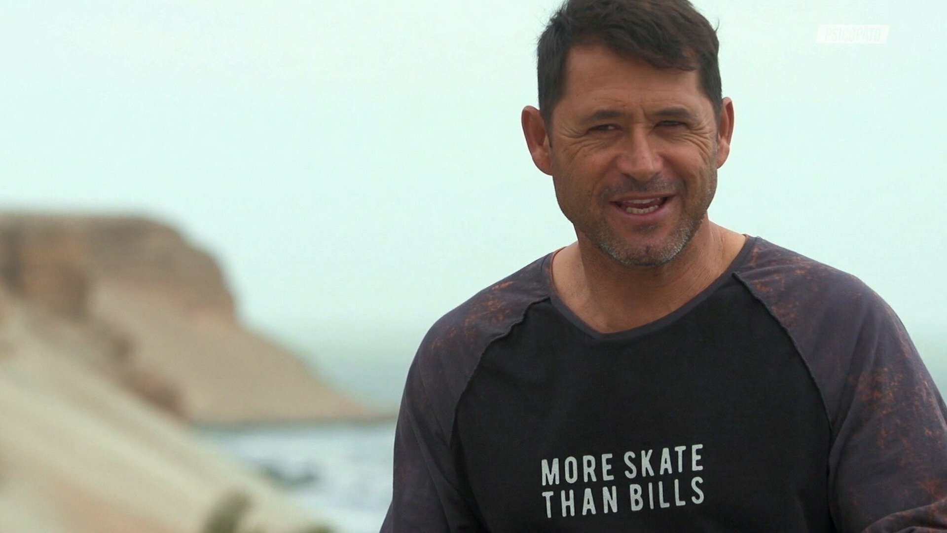 Psicopato : Foil Surf na Onda Mais Longa do Mundo