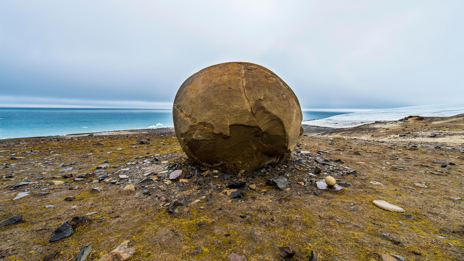 Alienígenas do Passado : Mistérios da Esfera de Pedra