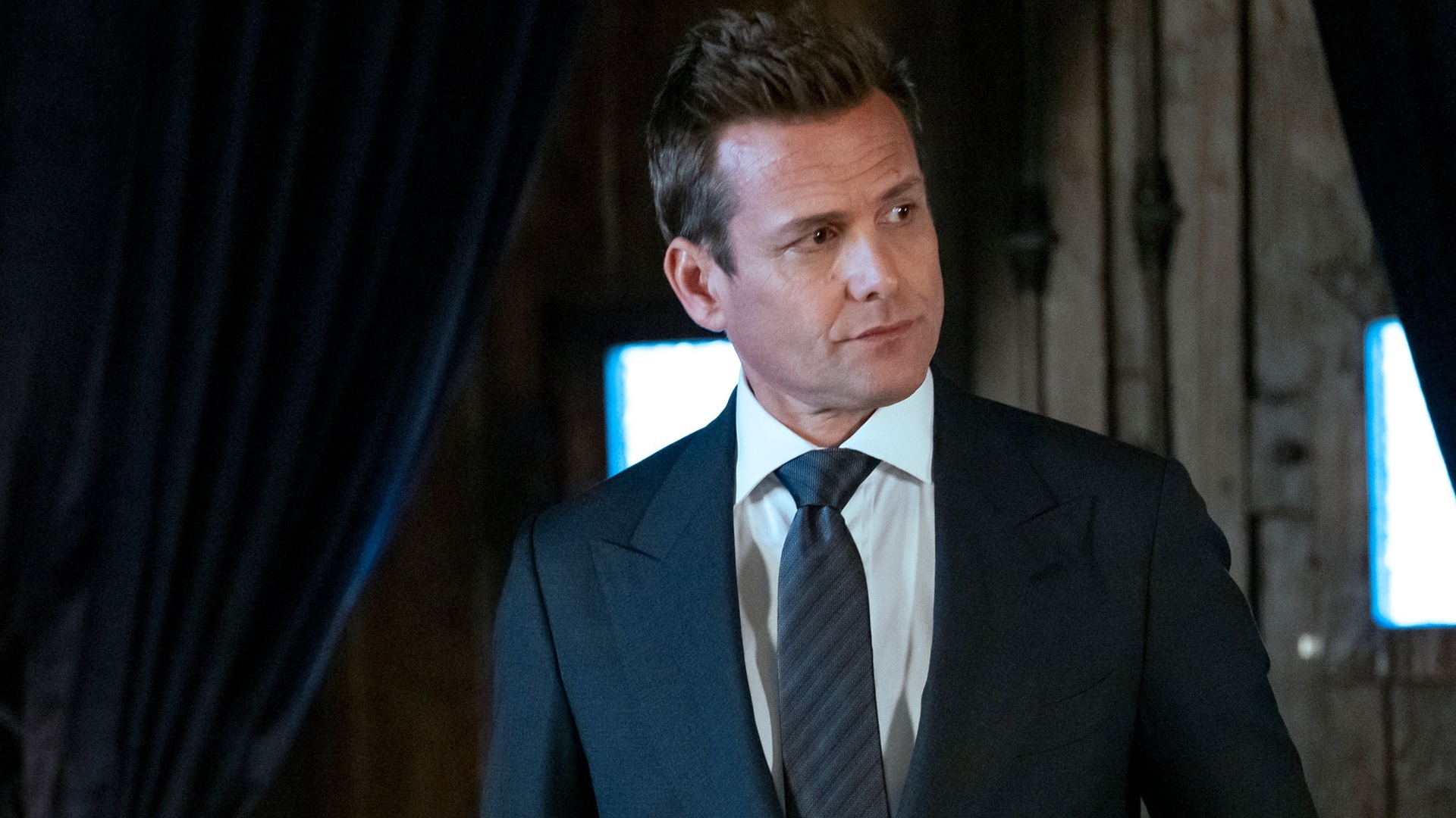 Suits LA : Bat-Sinal