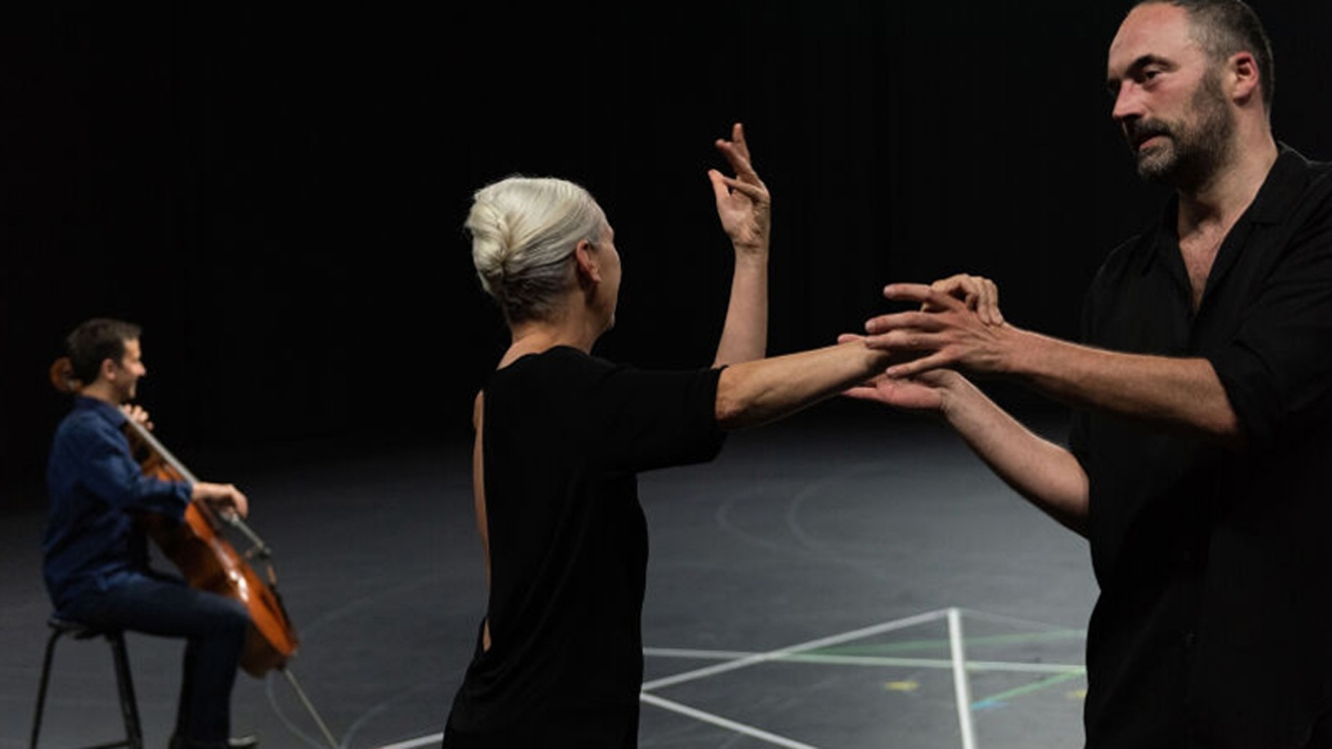 As Suítes de Bach de Acordo com Anne Keersmaeker