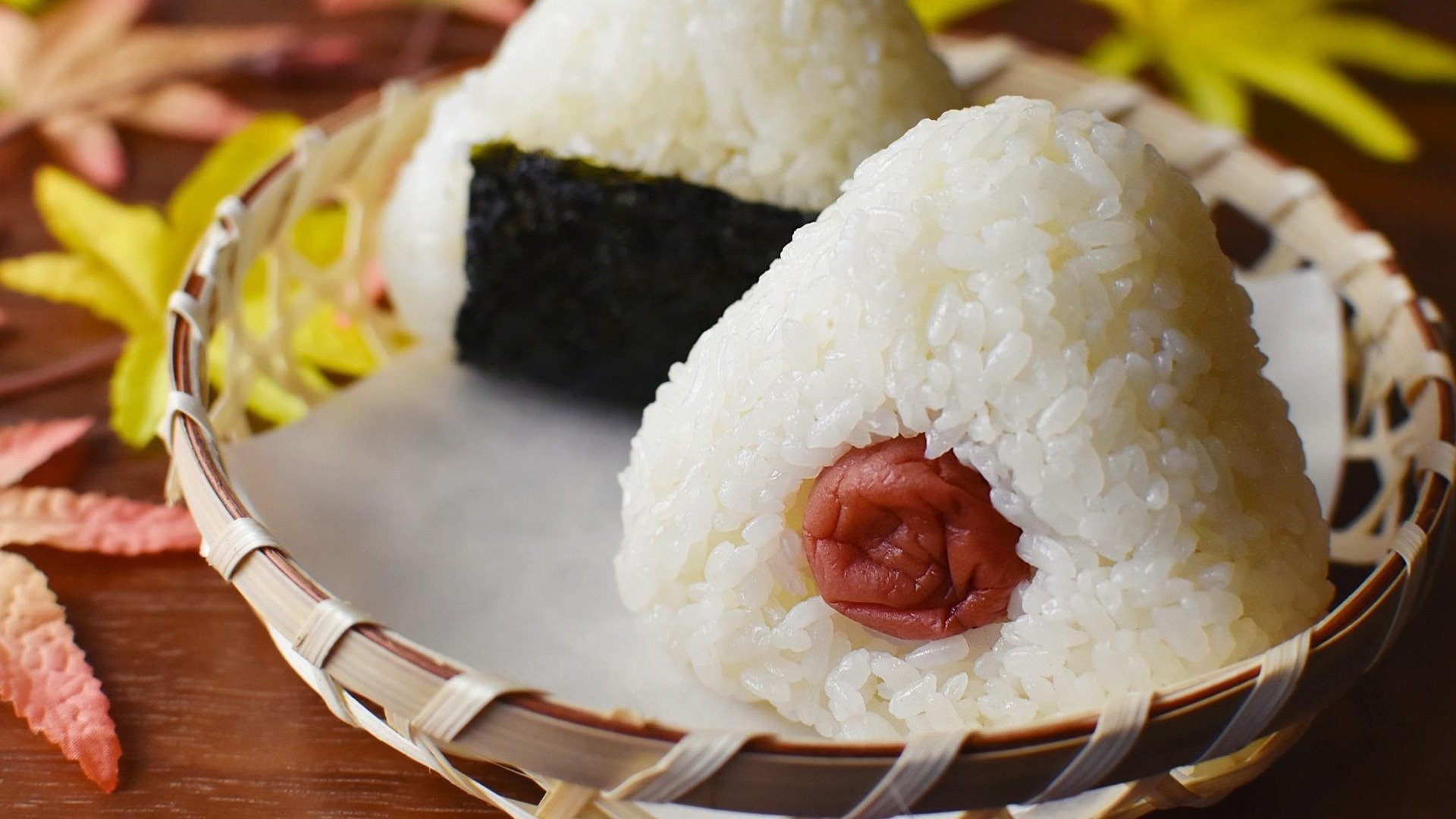 Local Exquisite Omusubi