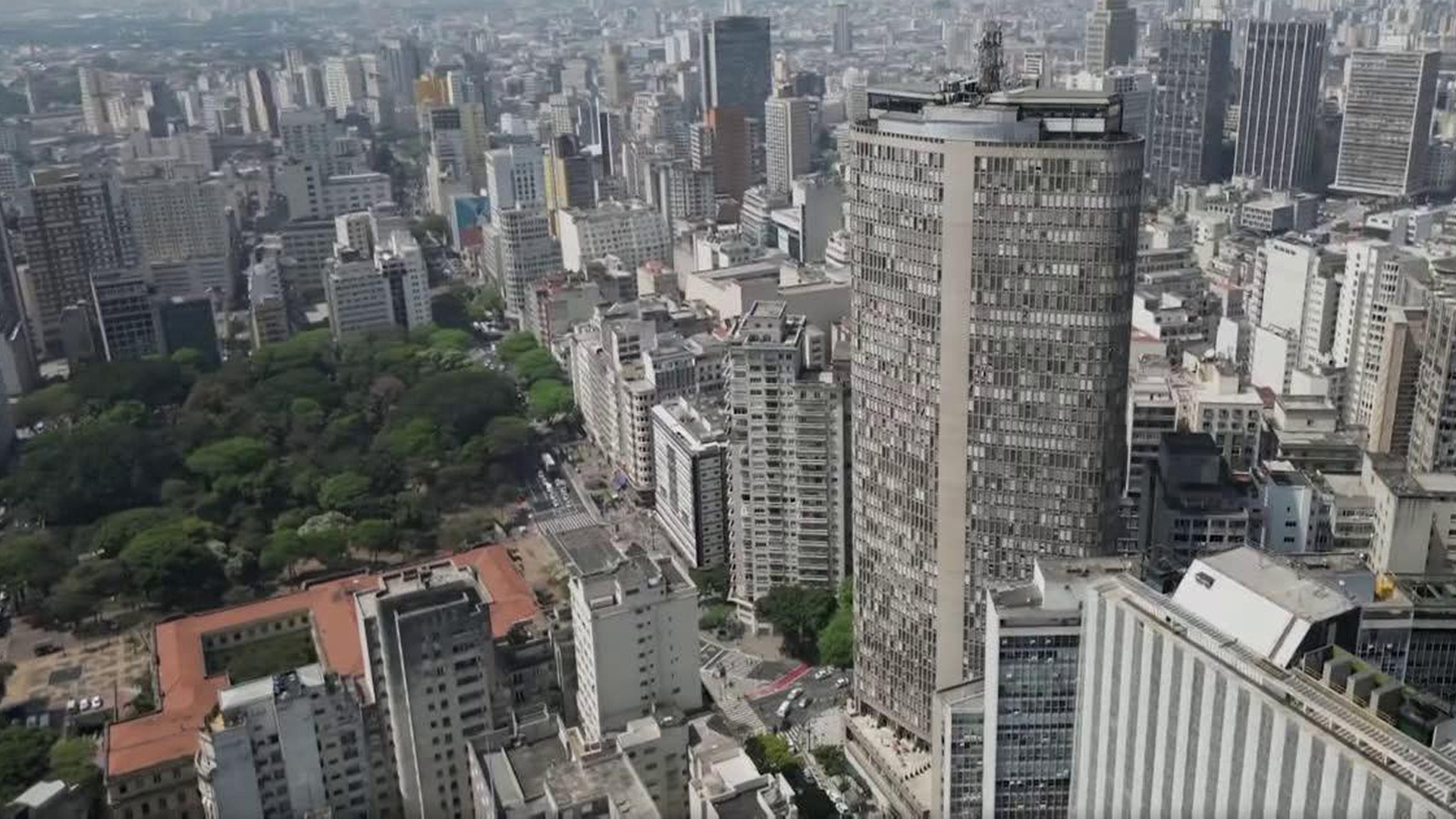Arquitetura Fantástica : Viver e Trabalhar nas Nuvens