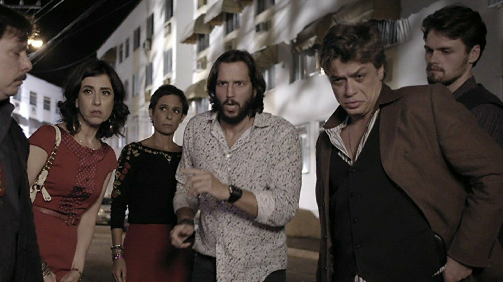 Tapas & Beijos : Love Police