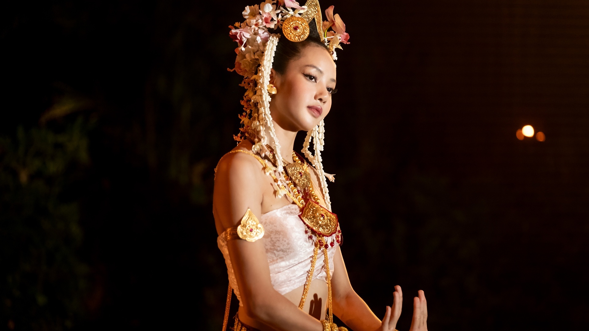 The White Lotus : Festa da Lua Cheia