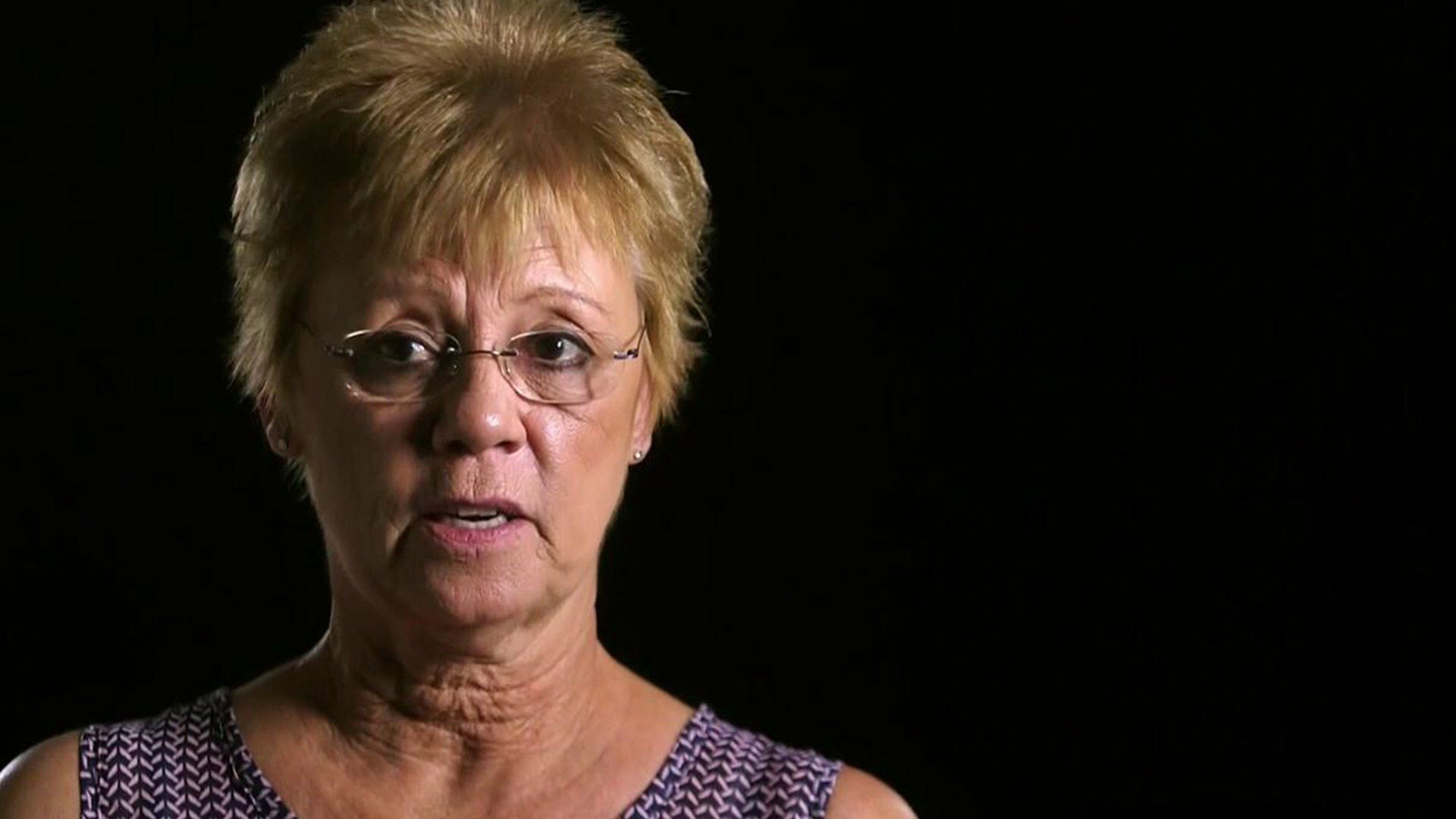 Mulheres - Vítimas Desconhecidas : A Garota da Tenda