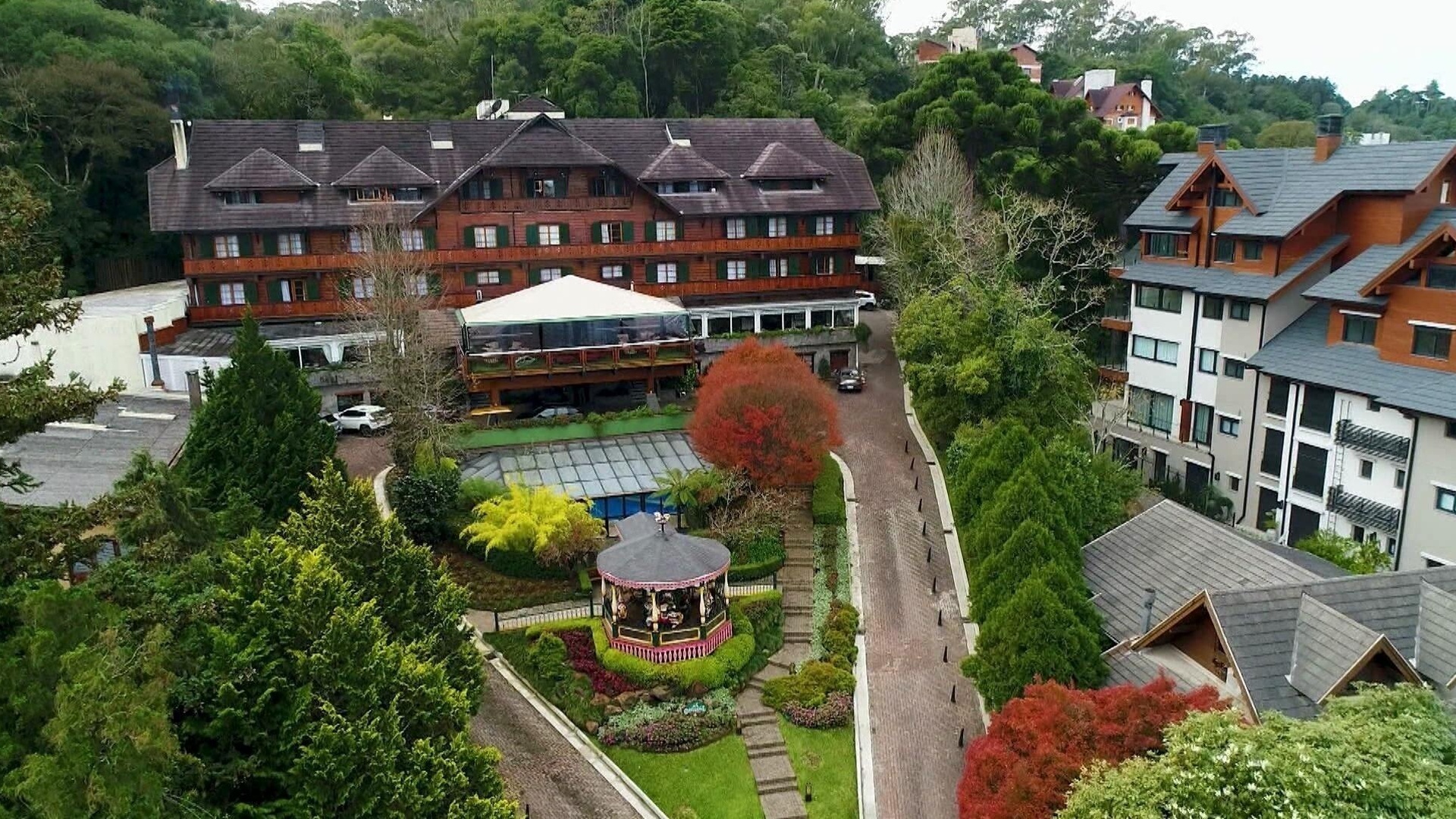 Hotéis Incríveis : Casa da Montanha, Villa Mango...