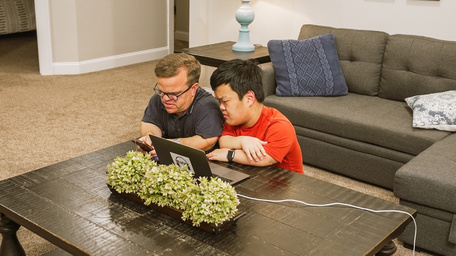 Os Pequenos Johnstons : Terminar, Alt, Del