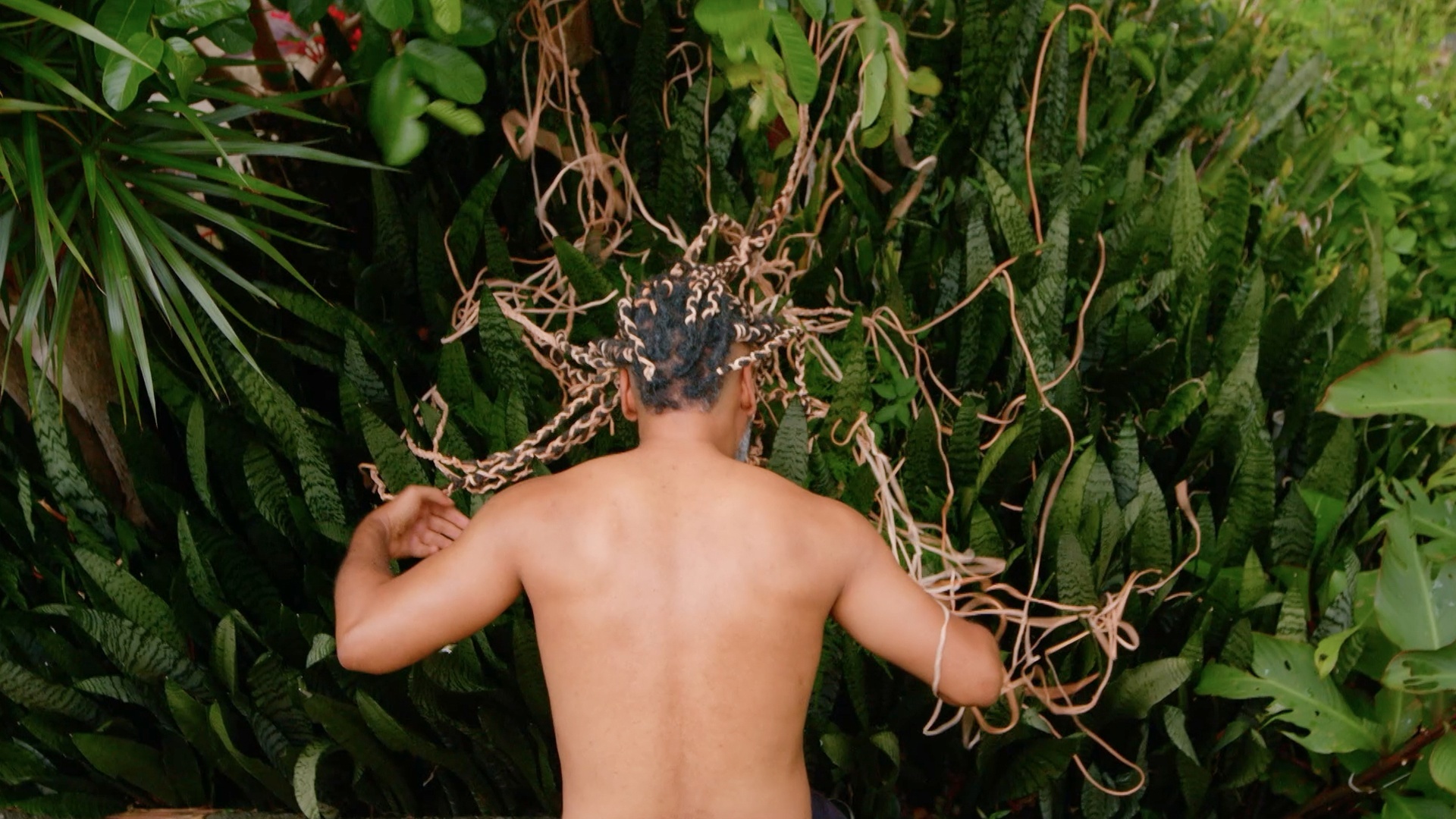 Raiz - Arte Afro-Brasileira Contemporânea : Helô Sanvoy - Verso, Inverso, Transverso