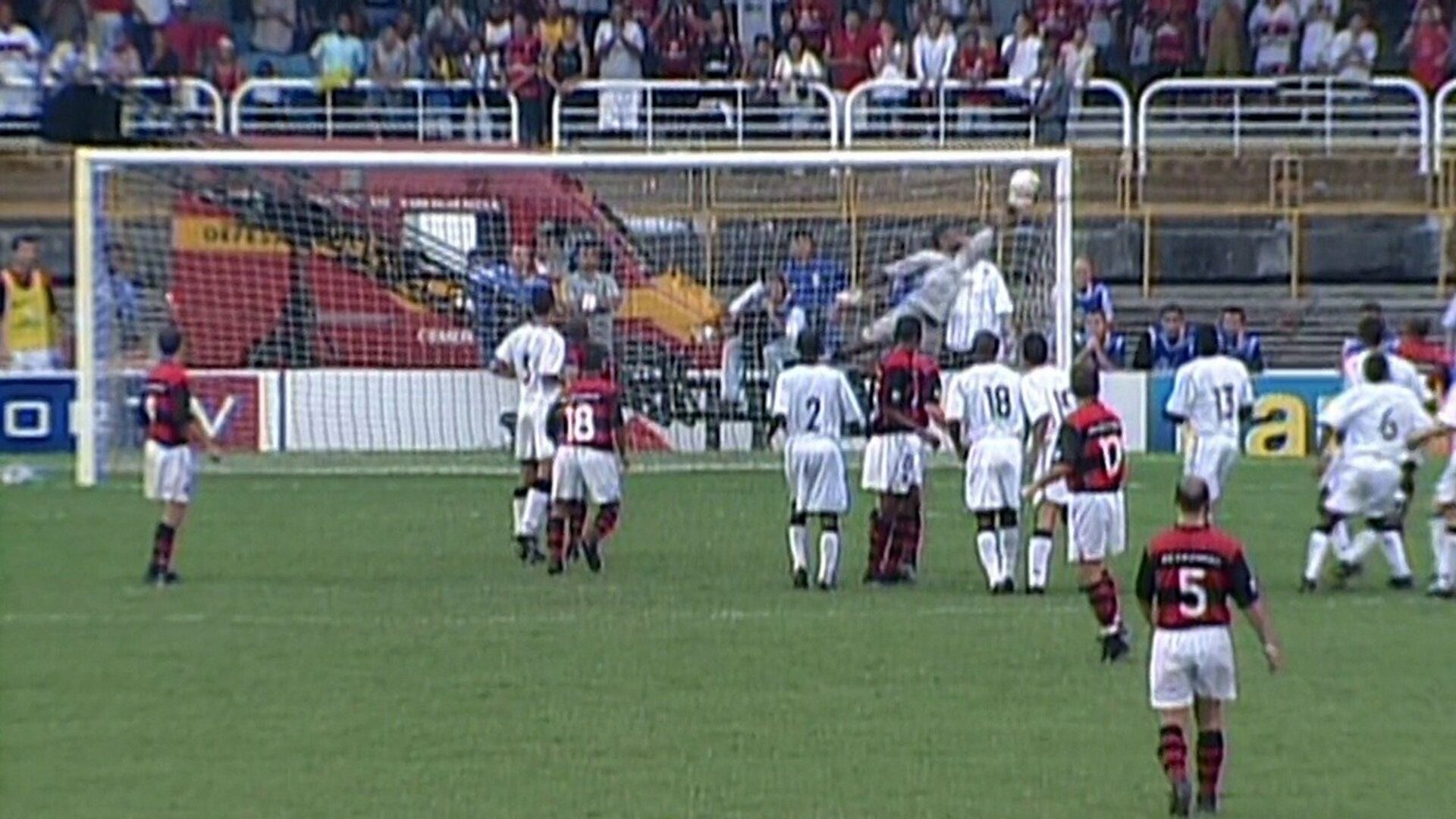 Baú do Esporte : Vozes: Luís Roberto - Gol do Pet...
