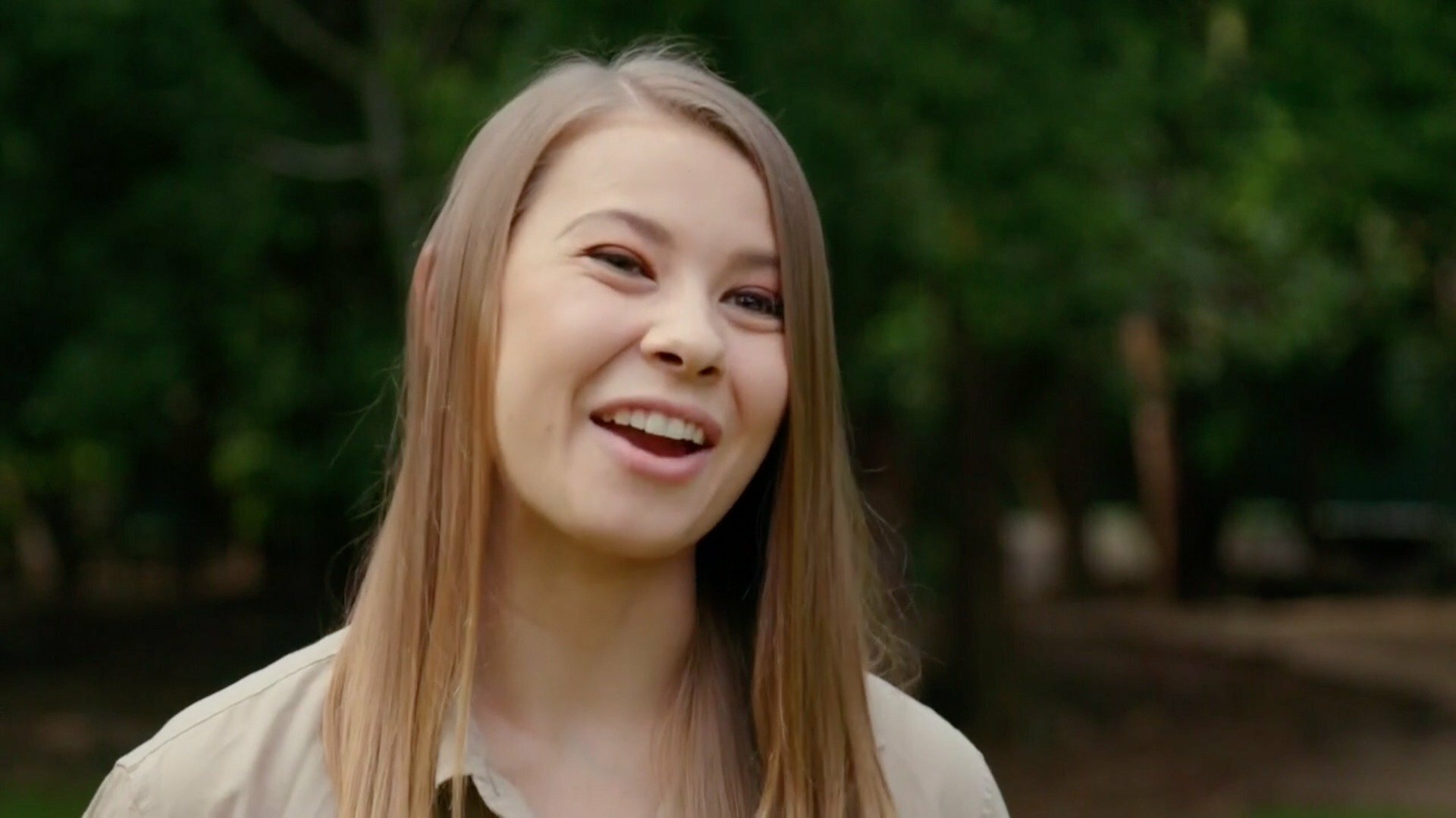 A Família Irwin - Mordidas Extras : Robert Nada com um Píton