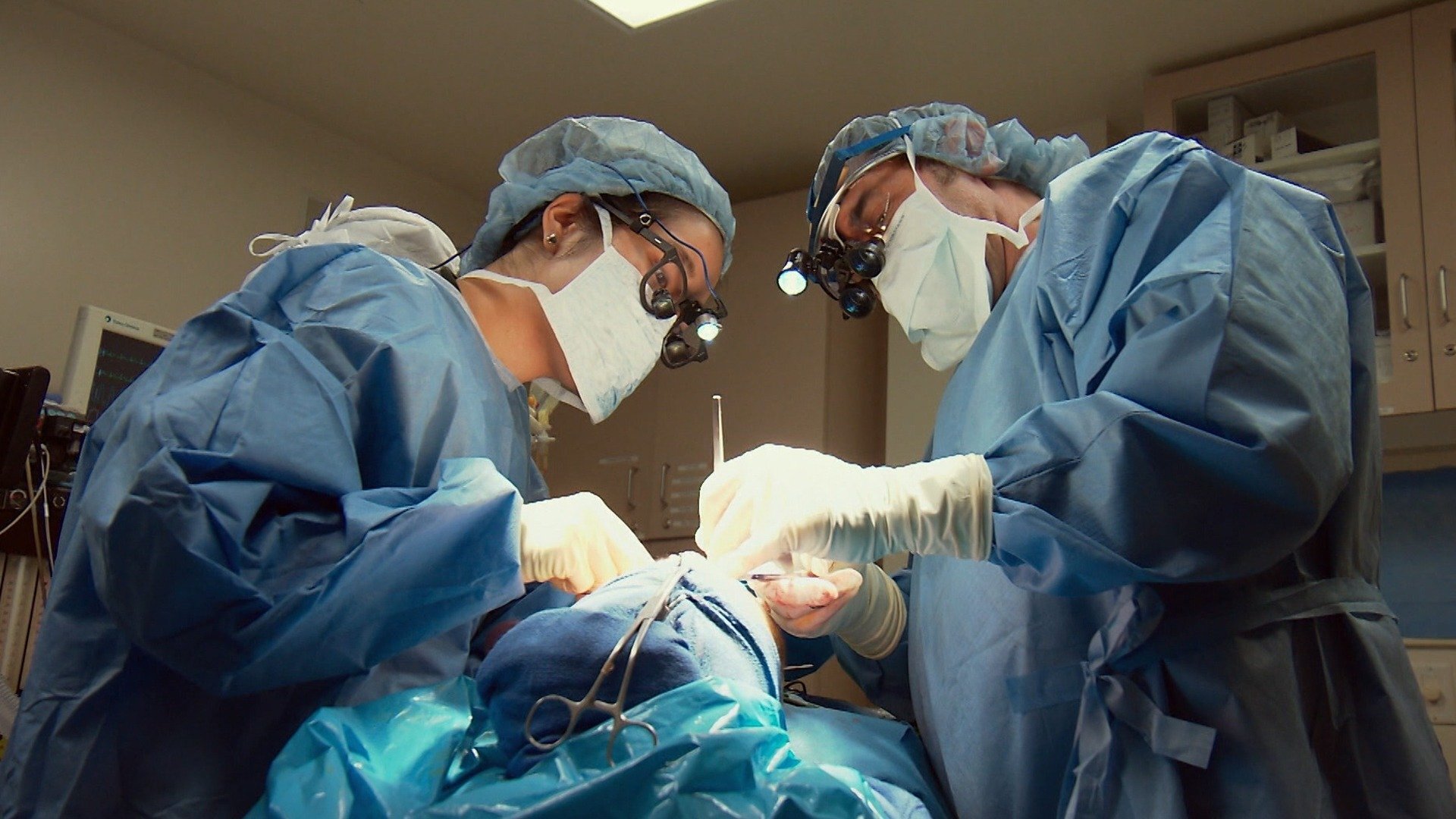 Botched By Nature : Esse Dedinho Precisa de uma Cirurgia