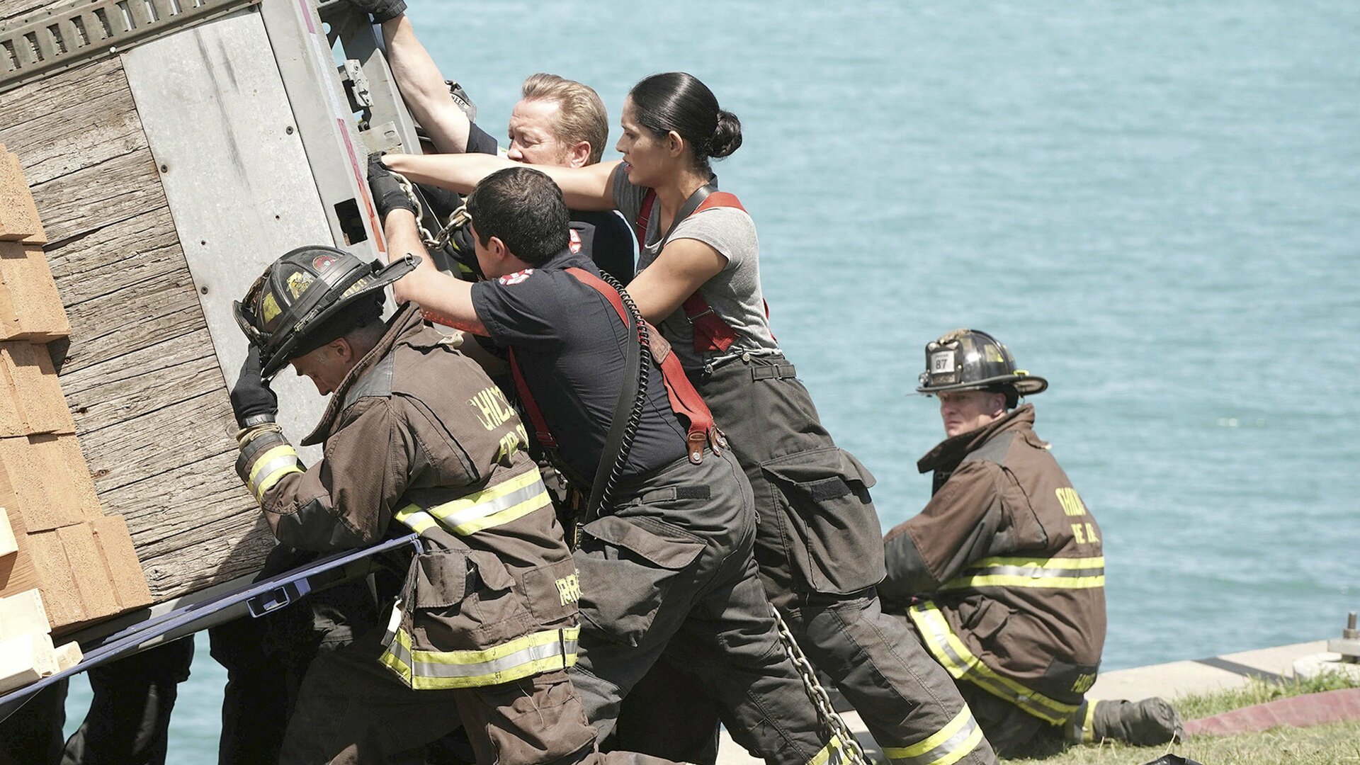 Chicago Fire : Combustão Por Contrato